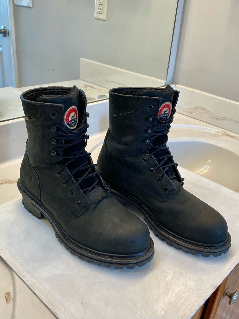 Irish Setter Men’s mesabi waterproof work boots size 9.5B great condition clean